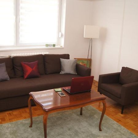 Apartment Dk 20 Belgrado Esterno foto