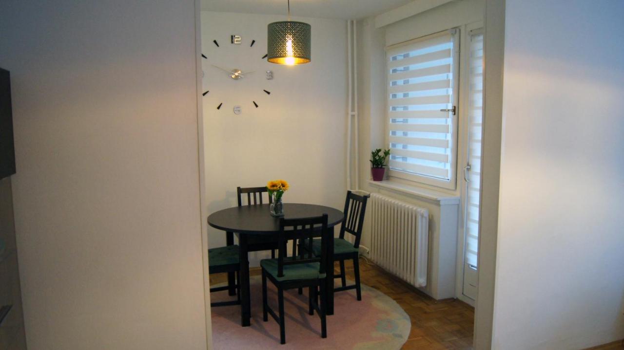 Apartment Dk 20 Belgrado Esterno foto